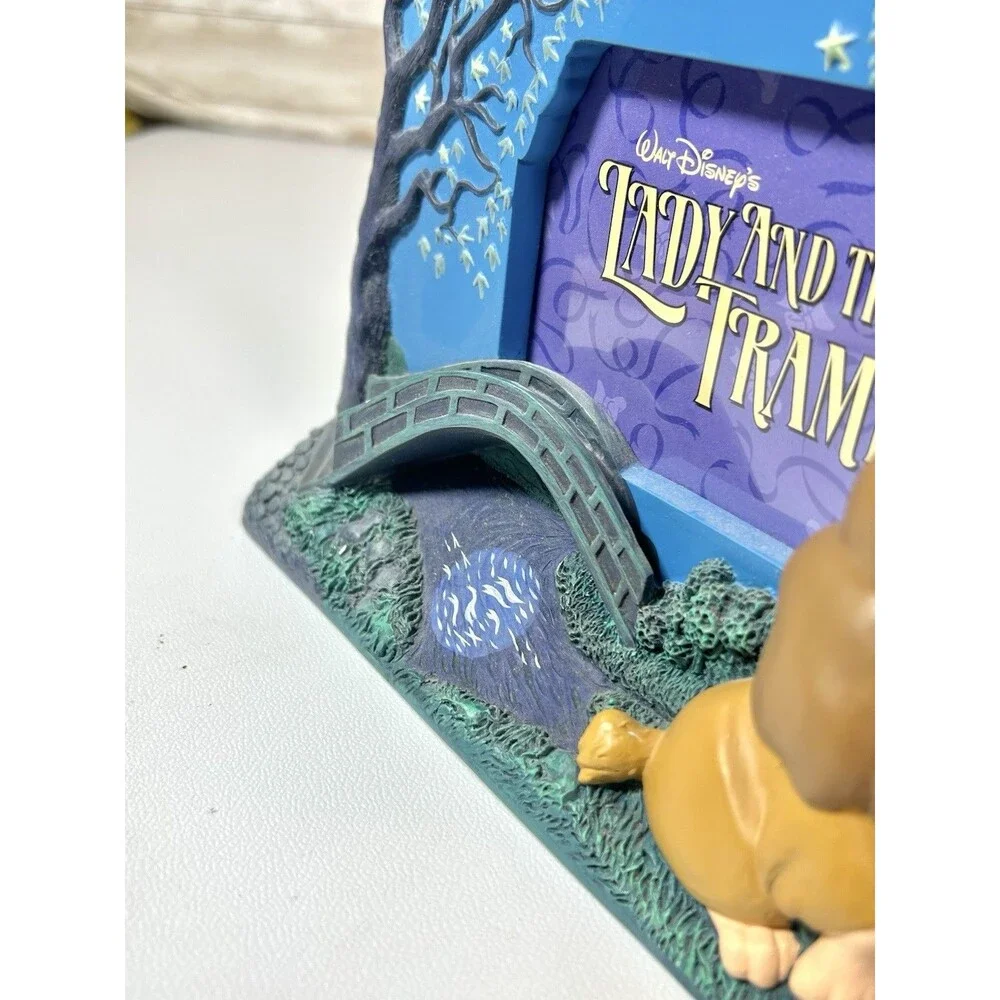 Vtg Disney Lady and the Tramp Dogs 3D Resin Picture Moon Frame Stand Up Table